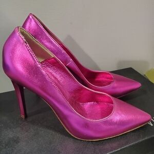 Sz 35 NIB Martina Collection heels